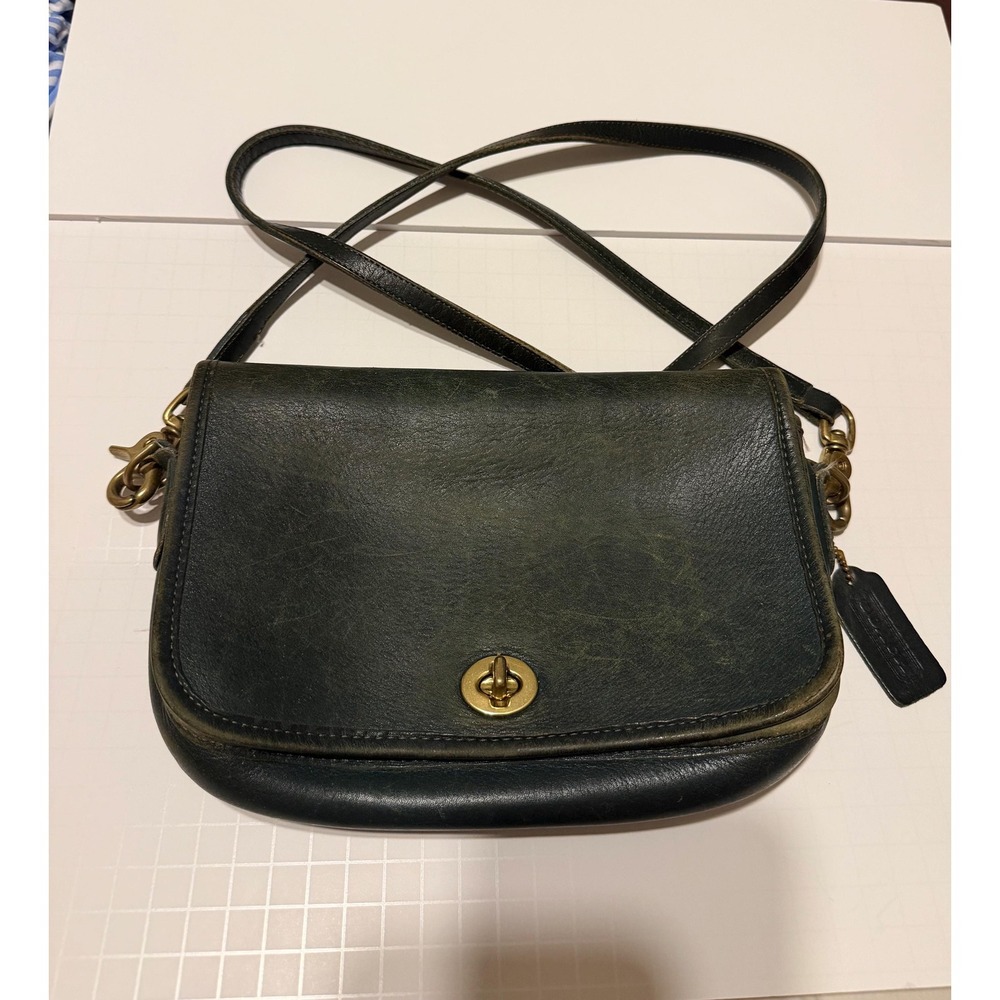 Vintage Coach Green Leather Dinky Crossbody bag 311